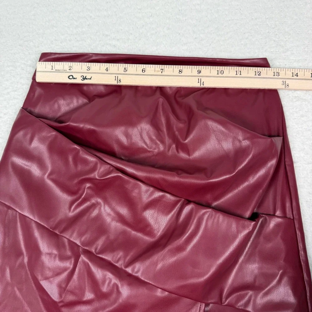 NWT Commense Faux Leather Midi Skirt Vegan‎ XS Burgundy Ruched Front Slit Pencil